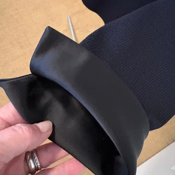 St. John Evening Jacket & Skirt w/Satin Cuffs & Collar EUC Santana - Picture 5 of 11